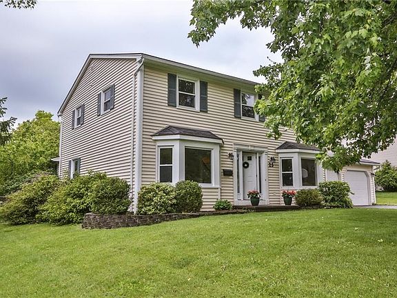 3rd image of 25 Park Circle Dr