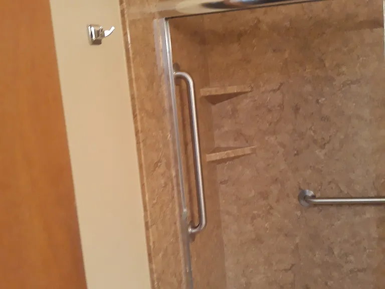 414 Sarah Dr — Photo 17