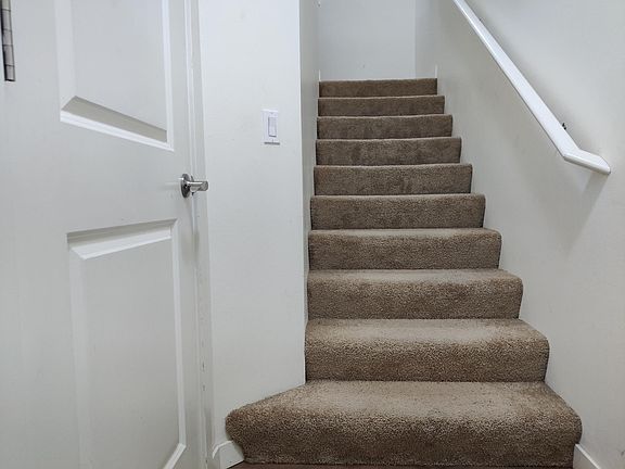 3rd image of 5908 185th Ct NE Unit 103
