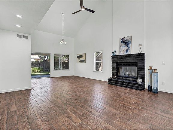5th image of 9274 N Chance Avenue
