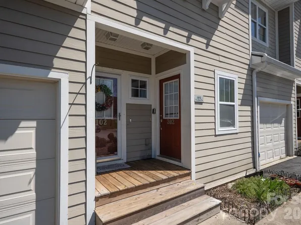 94 Foxden Dr Unit 202, Fletcher, NC 28732