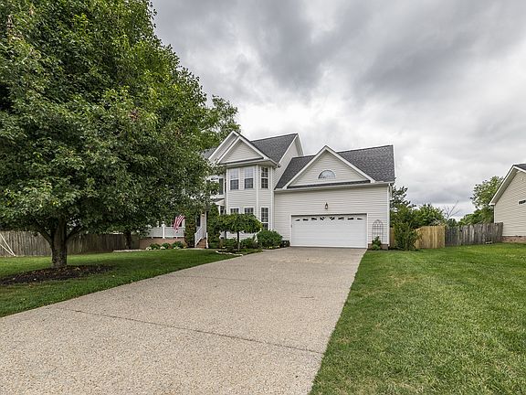 3rd image of 617 Bradford Dr