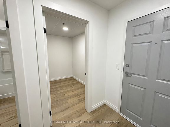 3rd image of Bay Rd #604