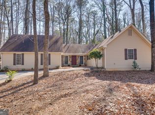 1100 Willow Bnd, Roswell, GA 30075