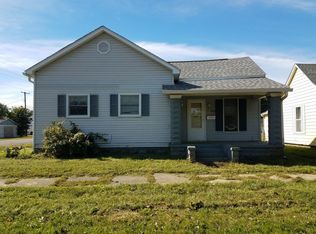 402 N Main St, Clinton, IN 47842