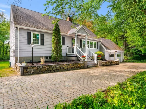 28 Ballardvale Rd, Andover, MA 01810