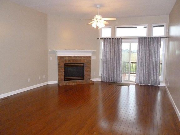 2nd image of 3147 Baffin Dr