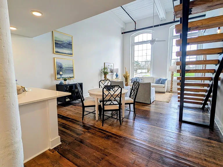 Overton Lofts — Photo 92