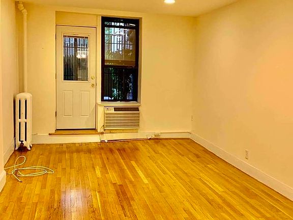 3rd image of 47 W 87th St #1AA
