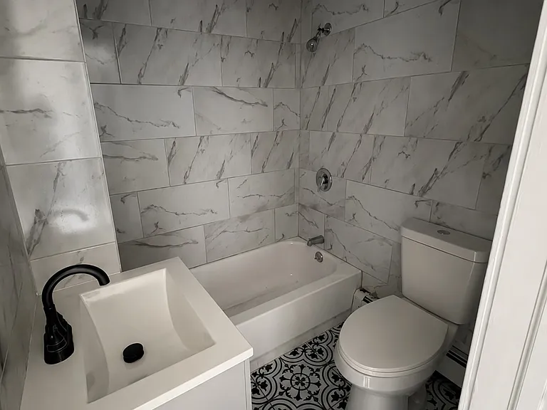 25 Oak St #3 — Photo 10