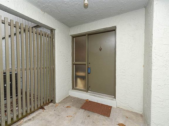 4th image of 5 Alcira Ct