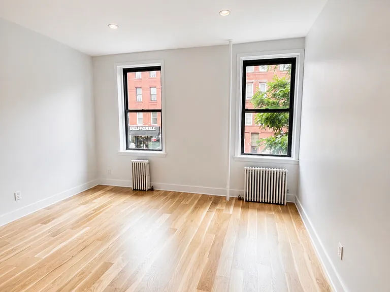 132 Franklin St #2 — Photo 10