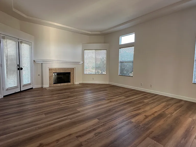 16880 Saint James Dr — Photo 8