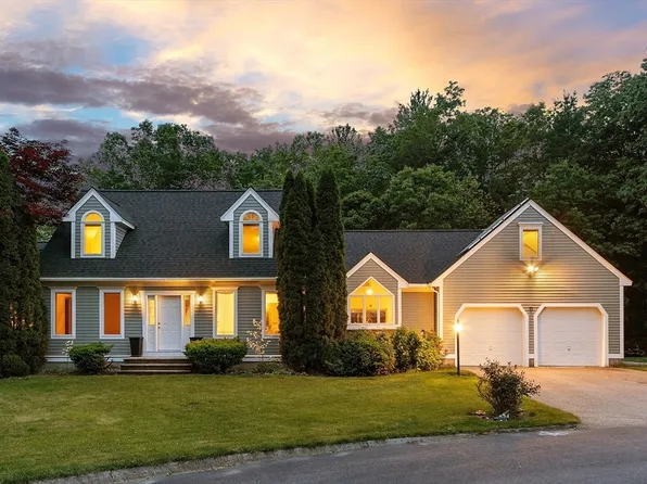 7 Humiston Cir, Westford, MA 01886