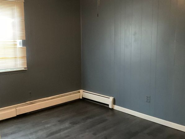 1548 Islip Ave Floor 2