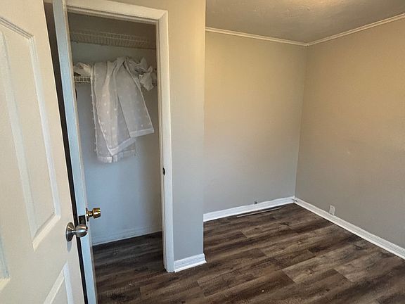 3rd image of 3023 W Meadow St