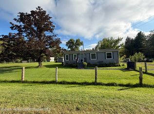 33 Adams Road, Coxsackie, NY 12051