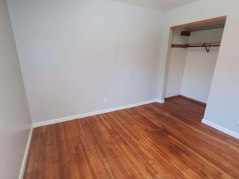 4635 S. 23rd Street - 12 Unit + Parking Lot — Photo 14