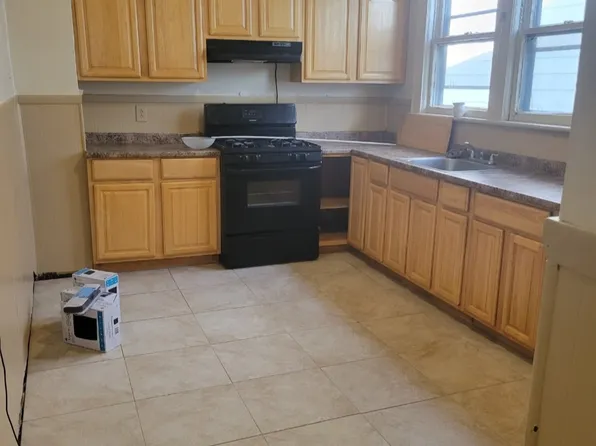 82 Smith St Floor 2, Newark, NJ 07106