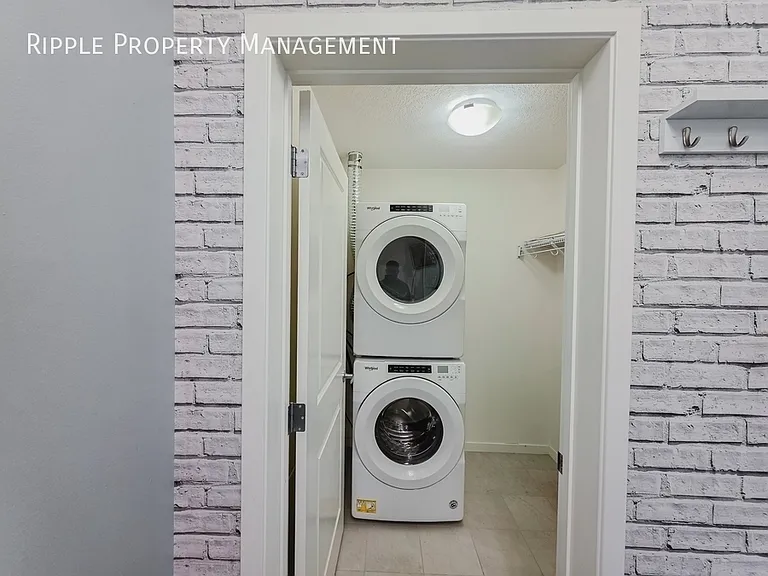 30 Mahogany Mews SE #419 — Photo 17