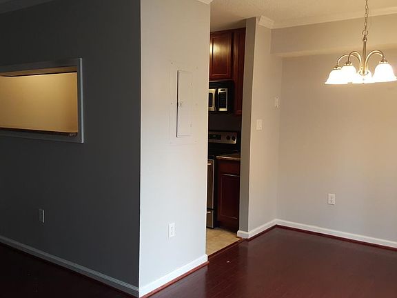 5th image of 15544 Horseshoe Ln