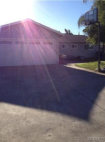 1st image of 11227 Greenwood Way