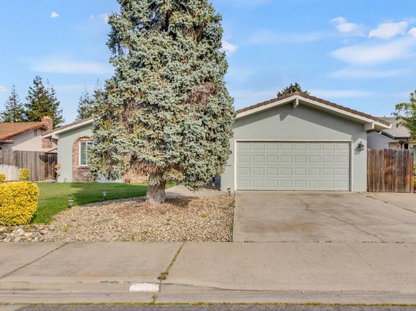 1026 S Mills Ave, Lodi, CA 95242