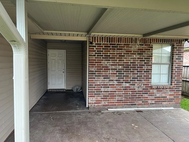 114 Colchester Dr — Photo 19