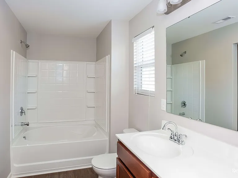1072 Ramsgate Dr SW — Photo 13