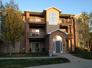 2707 Triple Crown Ln UNIT 11, Iowa City, IA 52240