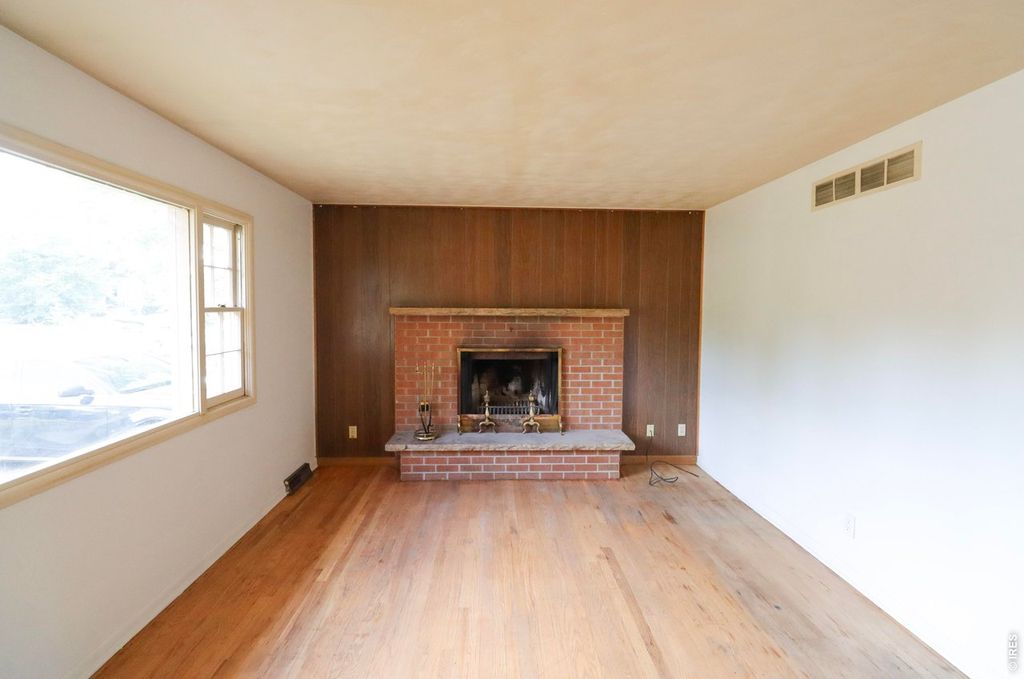 1321 Springfield Dr