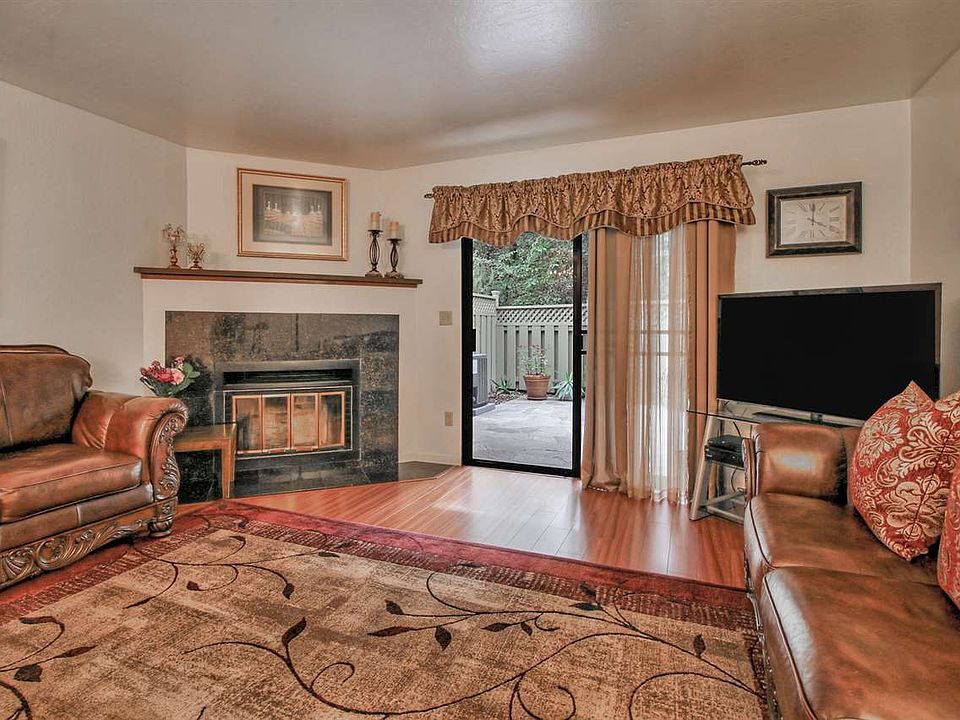 1st image of 352 Eastgate Ln