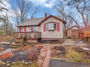 43 Bellot Rd, Ringwood, NJ 07456