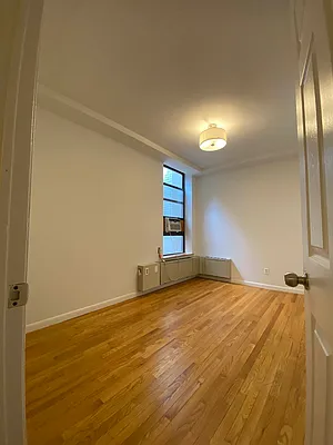 Rented by Voro NYC | media 36