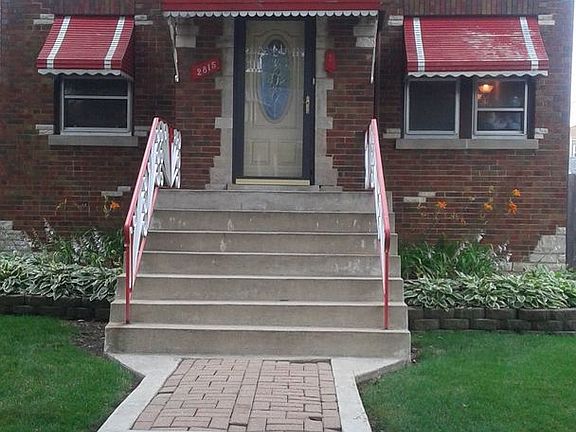 3rd image of 2815 N Mont Clare Ave