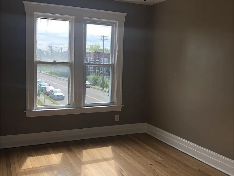 505 Westminster St — Photo 8