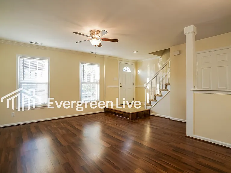 4773 Woods Edge Rd — Photo 3
