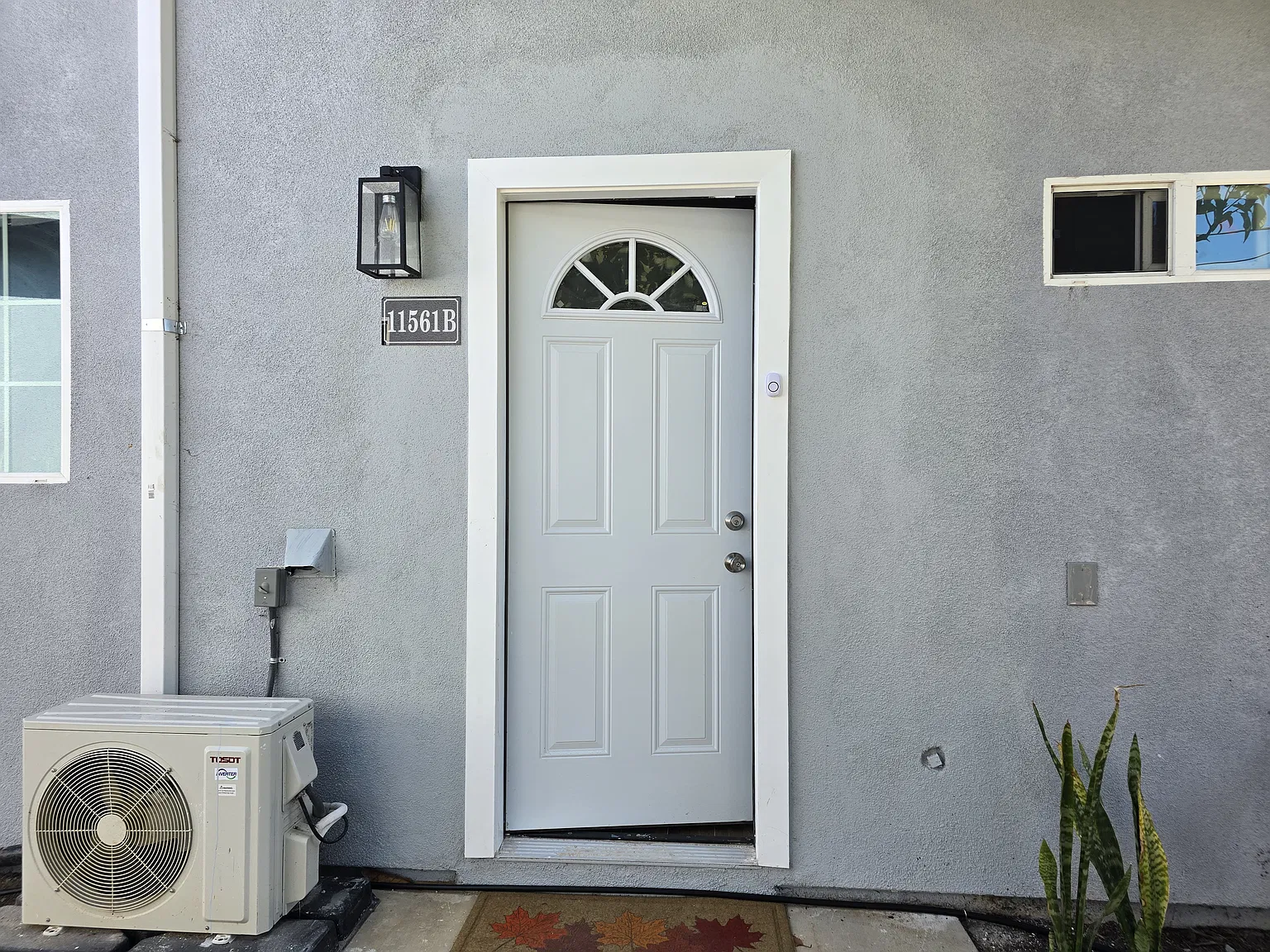 11561 Lenmar St — Photo 1