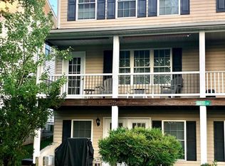 109 Park St, Charles Town, WV 25414