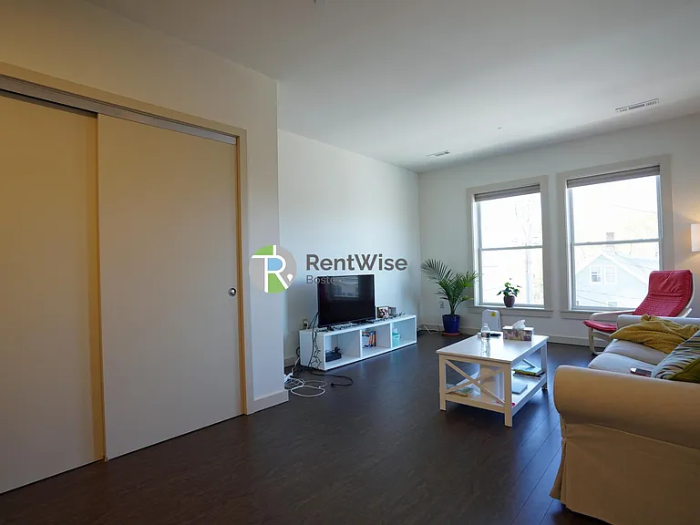 400 Langley Rd #301 — Photo 22