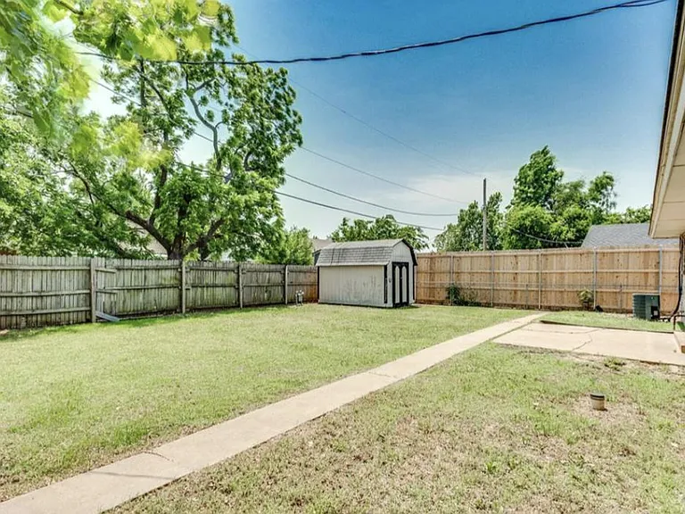 628 Sunset Dr — Photo 21