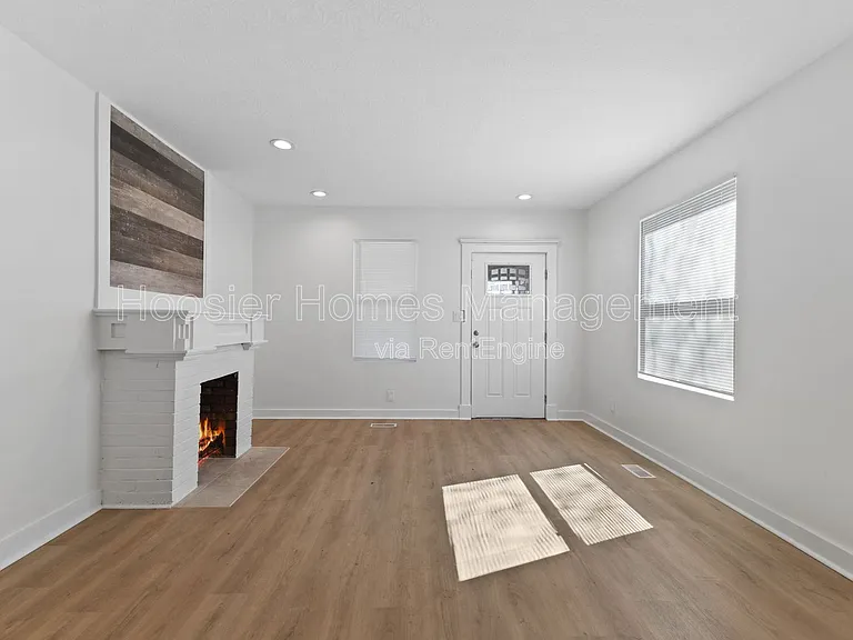 2918 Ruckle St — Photo 4