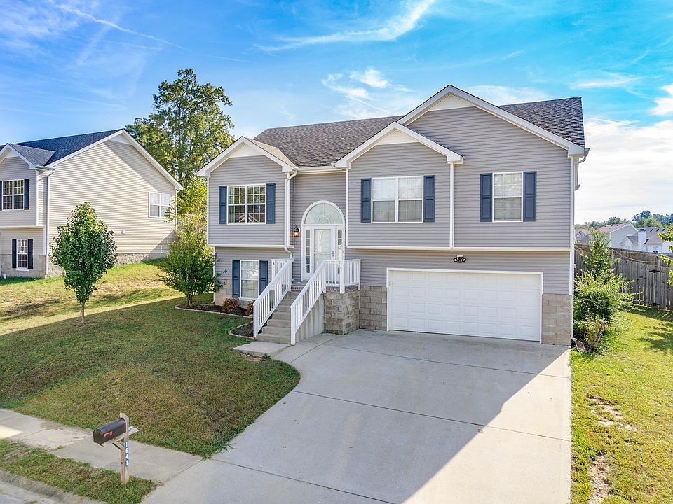 1st image of 1641 Broad Cir
