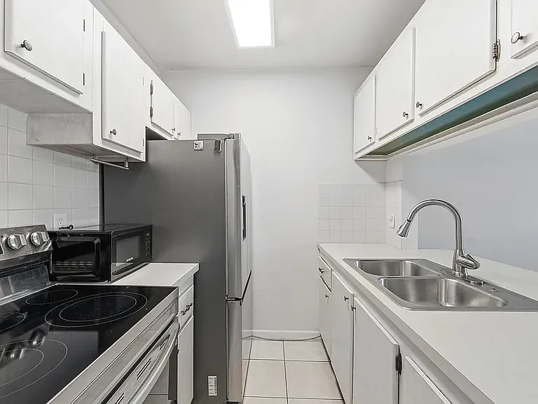 1 bed, 587 sqft, $1,750 — Photo 4
