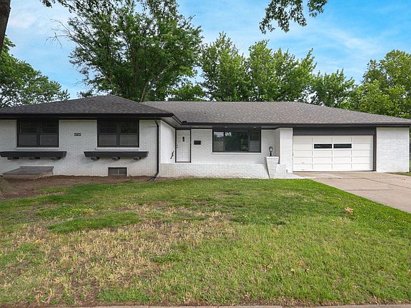 3rd image of 6720 E Zimmerly St
