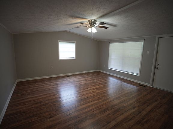 2nd image of 1415 Hatcher Ave SE