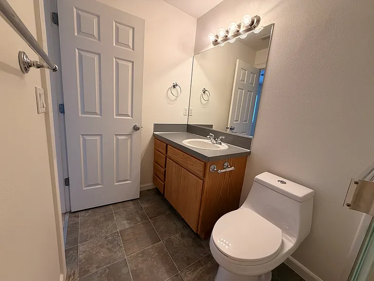 4805 NW Washington St — Photo 30