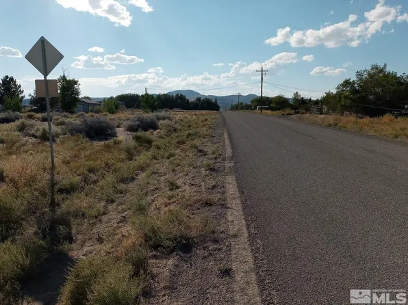 2905 E 5th St, Silver Springs, NV 89429