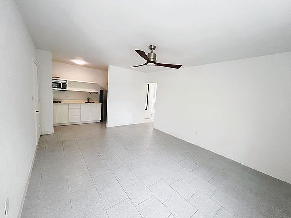 3rd image of 619 Breakers Ave #203