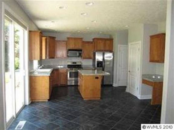 Large Kitchen